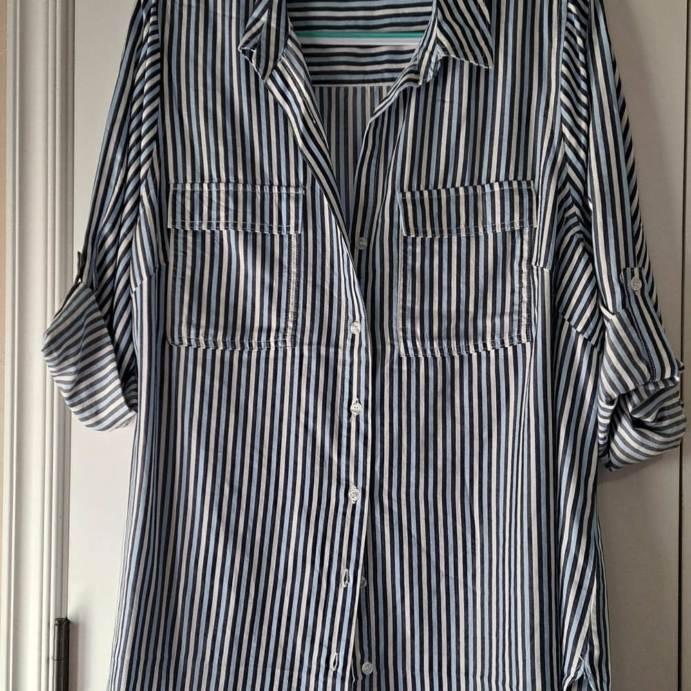 Velvet Heart Navy and White Striped Top